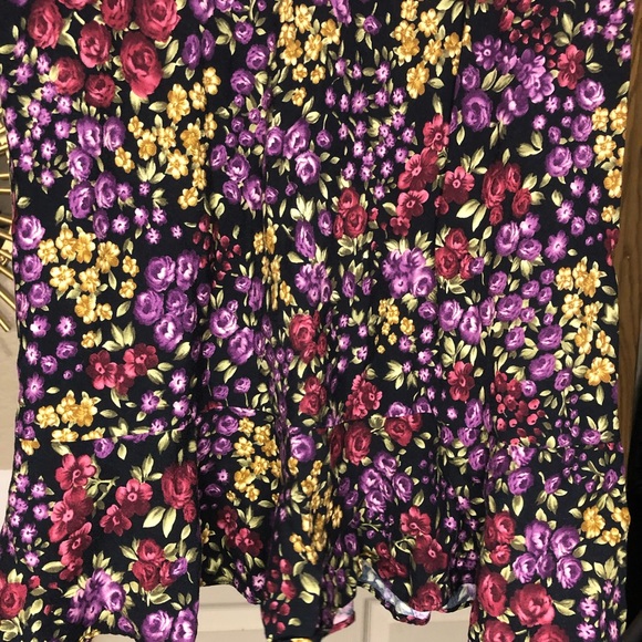 Multi Color Floral Sundress w/Bias cut and slight ruffle at hem, approx. Size Lg - Picture 3 of 8